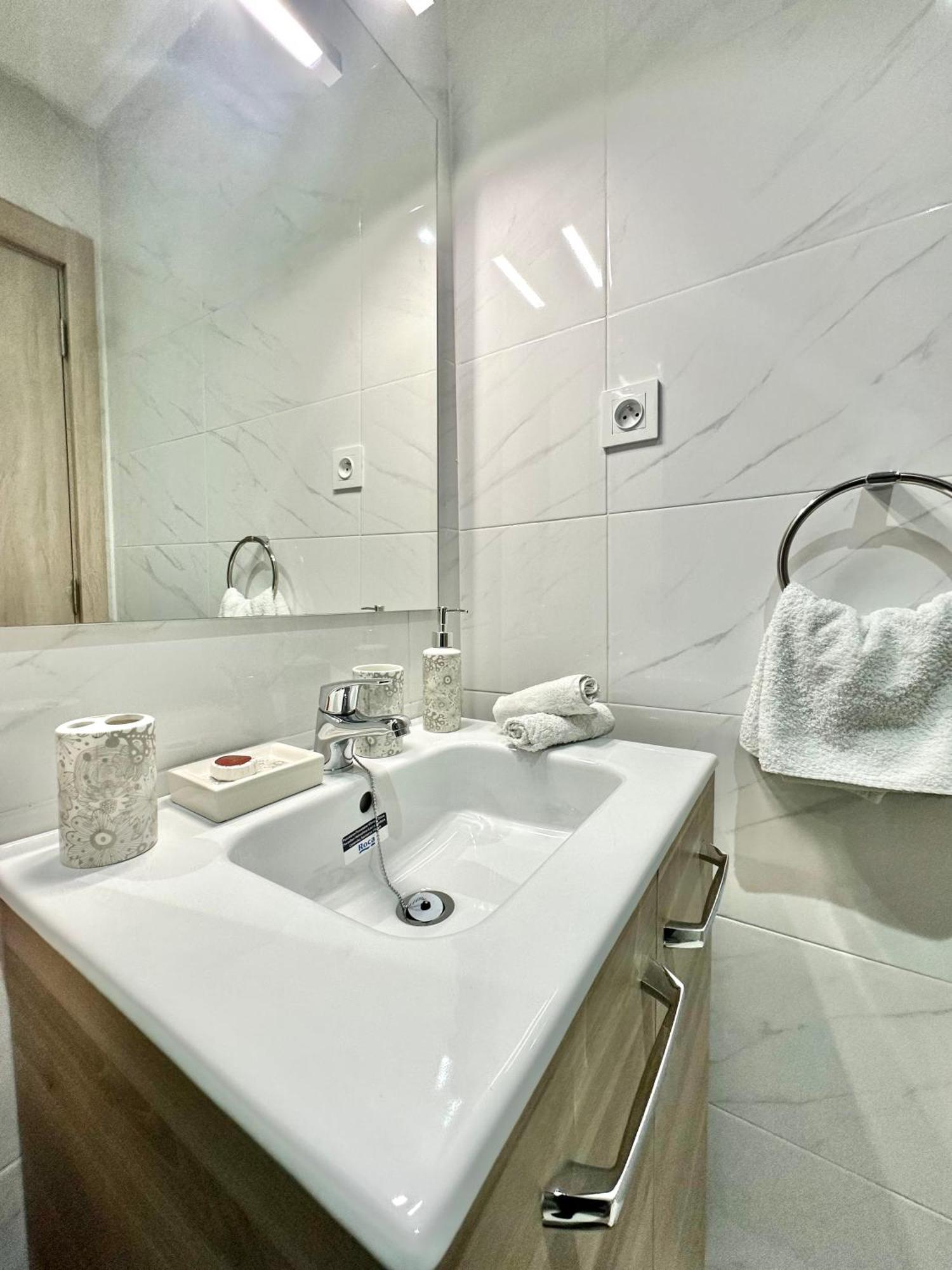 Condo In Marrakech With Pool Marrakesh Extérieur photo